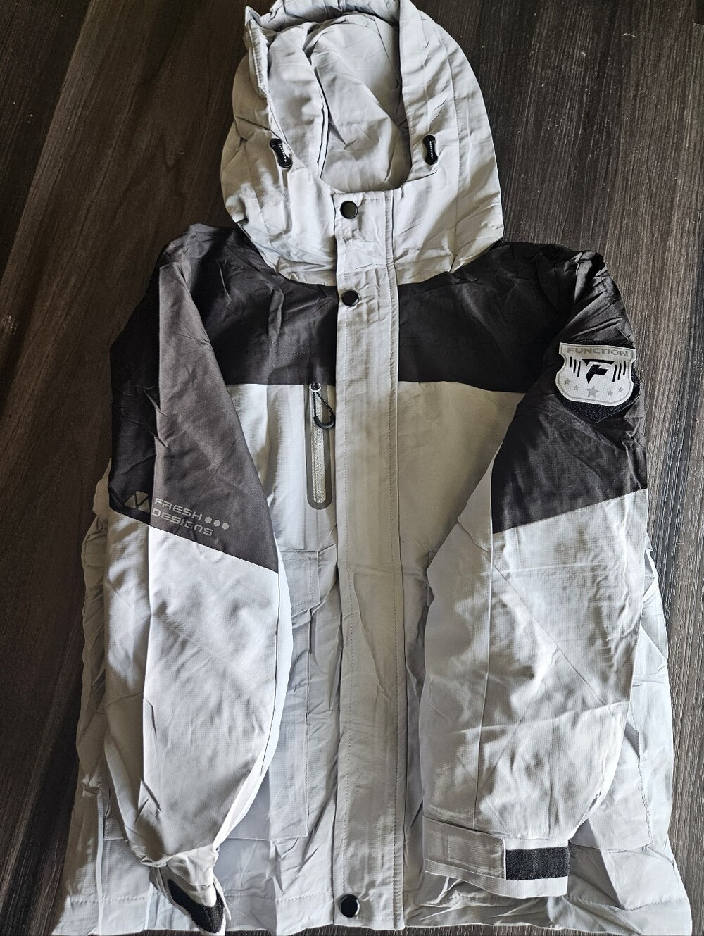 Men's Two-Tone Gray & Black Hooded Winter Jacket